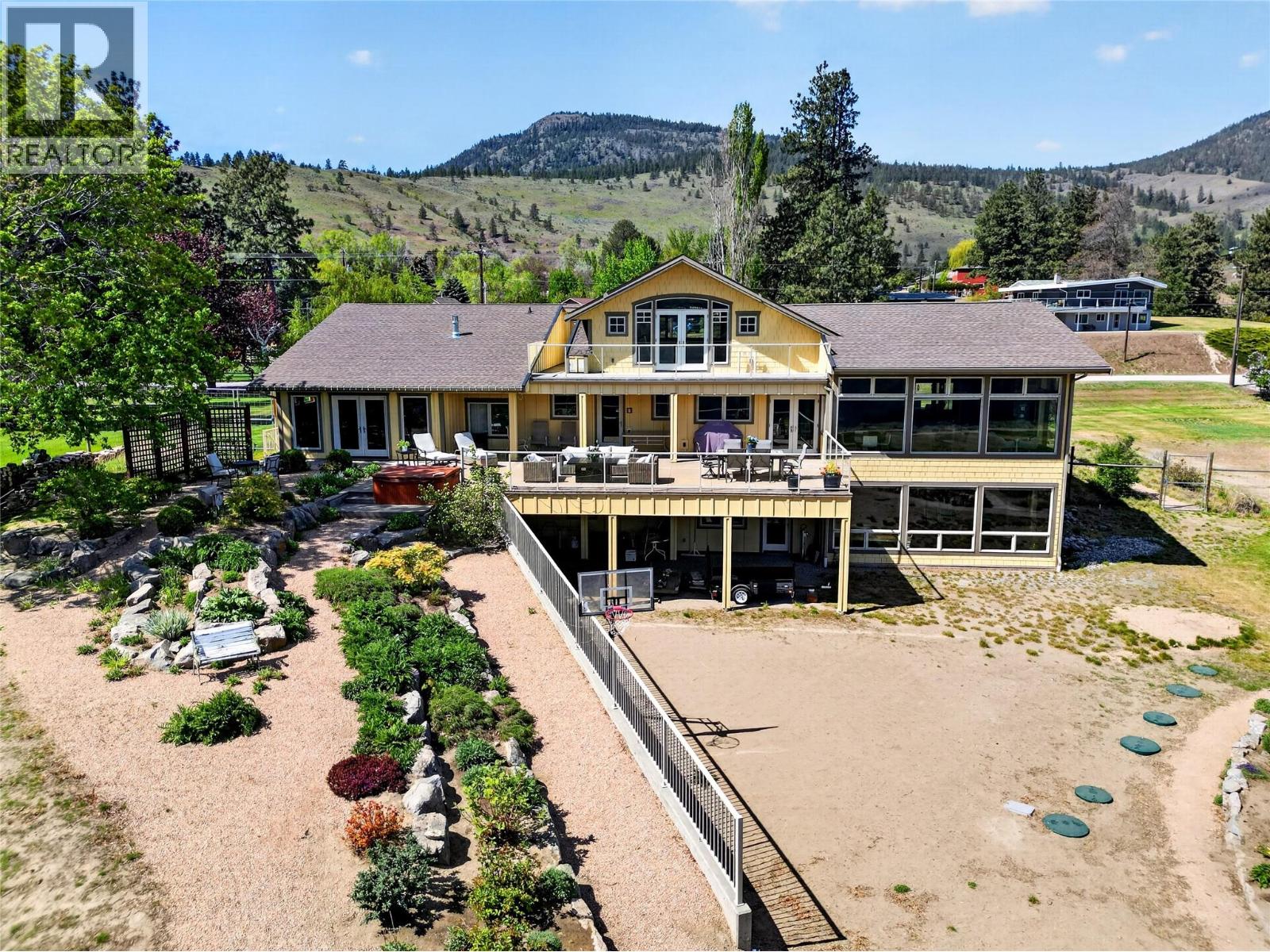 660 Pineview Drive - 45