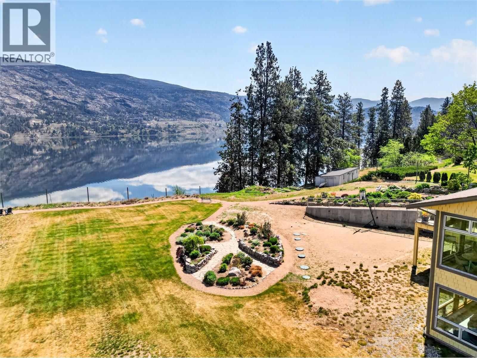 660 Pineview Drive - 46