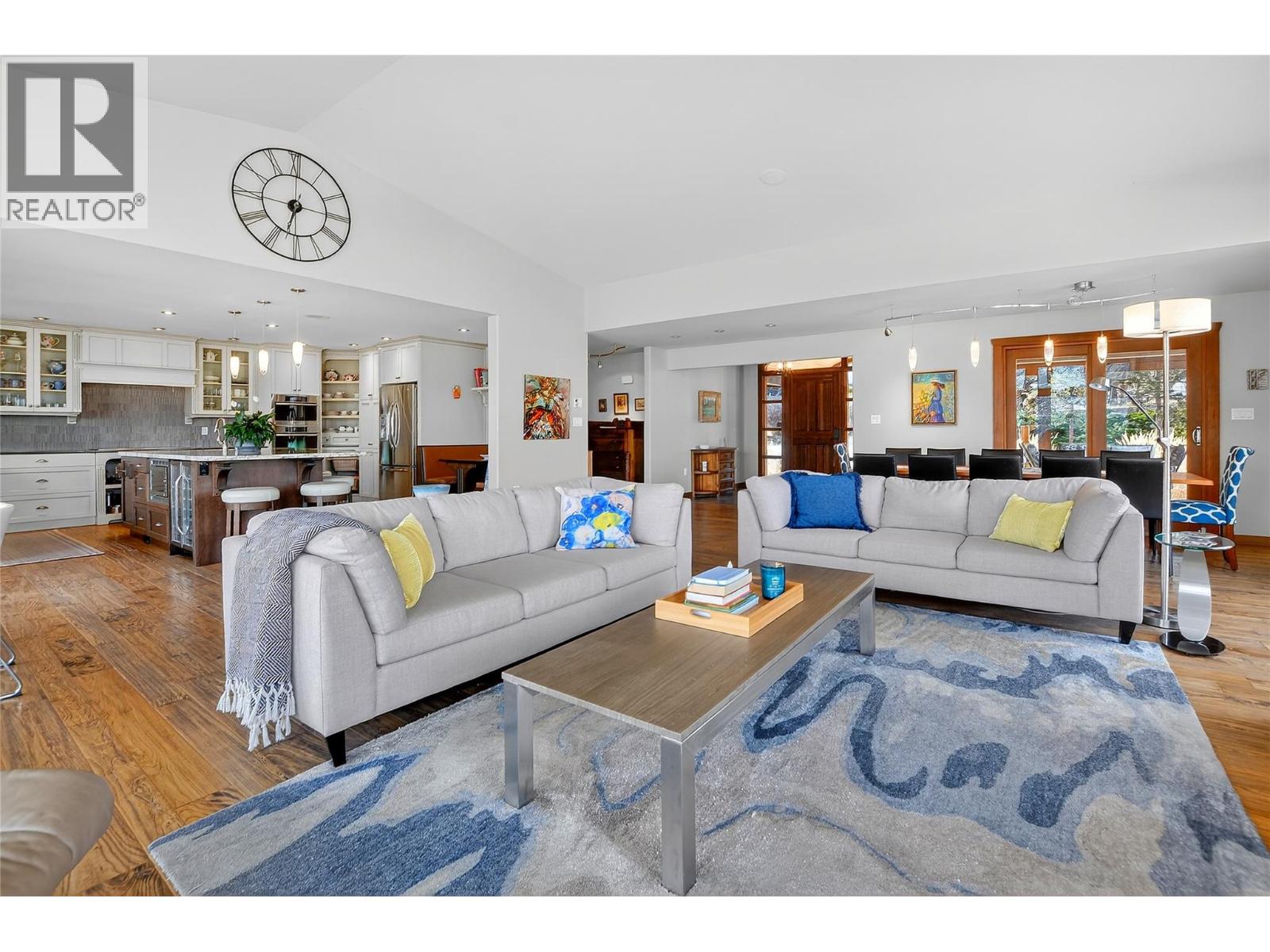 660 Pineview Drive, Kaleden
