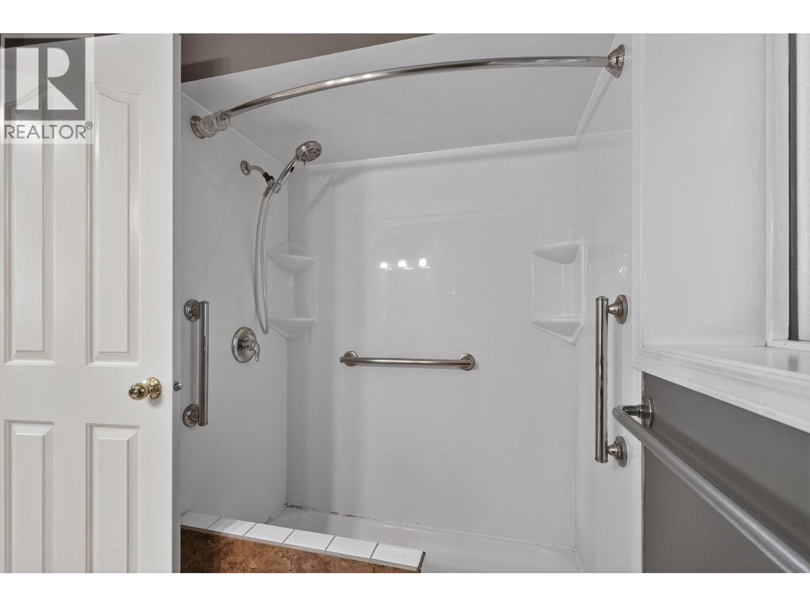 #2 4405 20 Street - 35