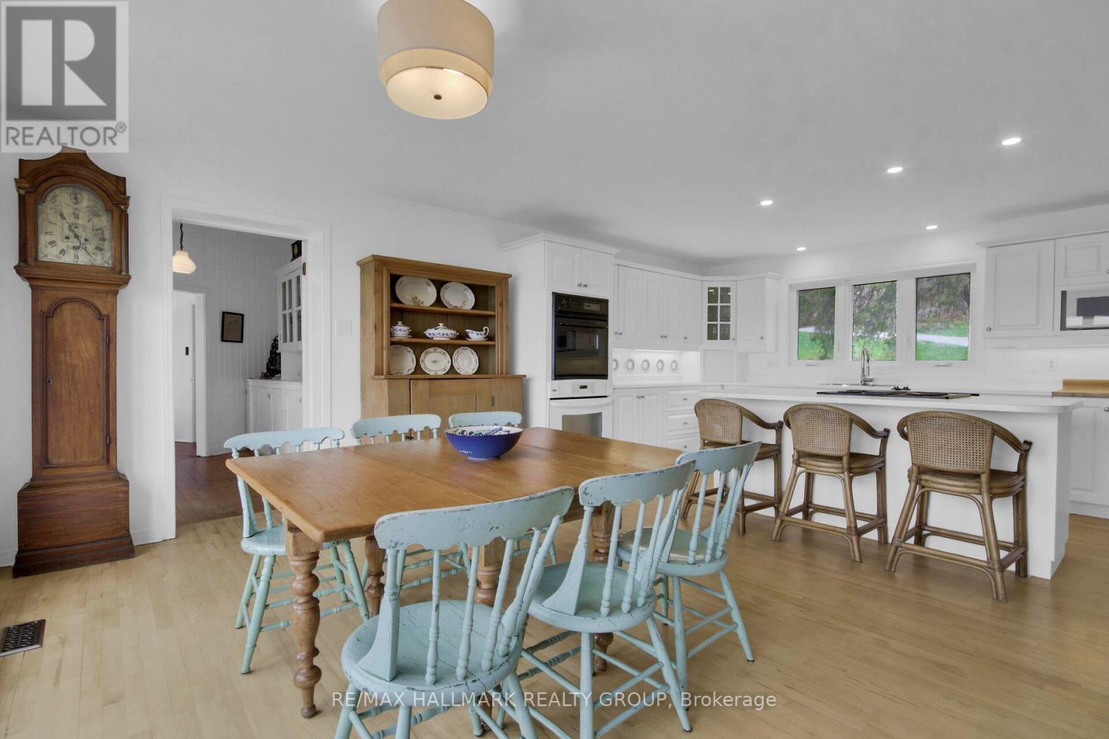 350 BERRY SIDE ROAD - 11