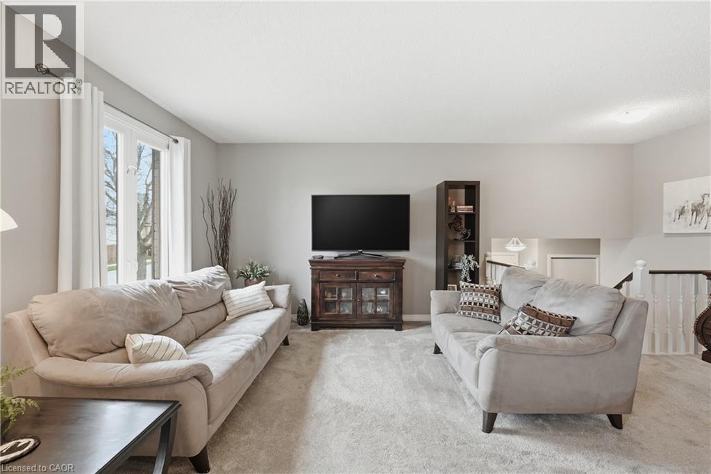 32 HOBART Crescent, Brantford, Ontario, N3P1V6 — Photo 27