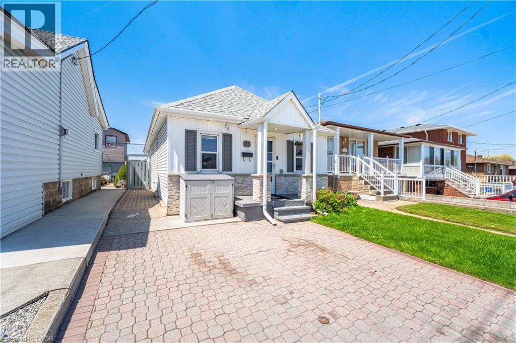 71 BELAND Avenue N - 6
