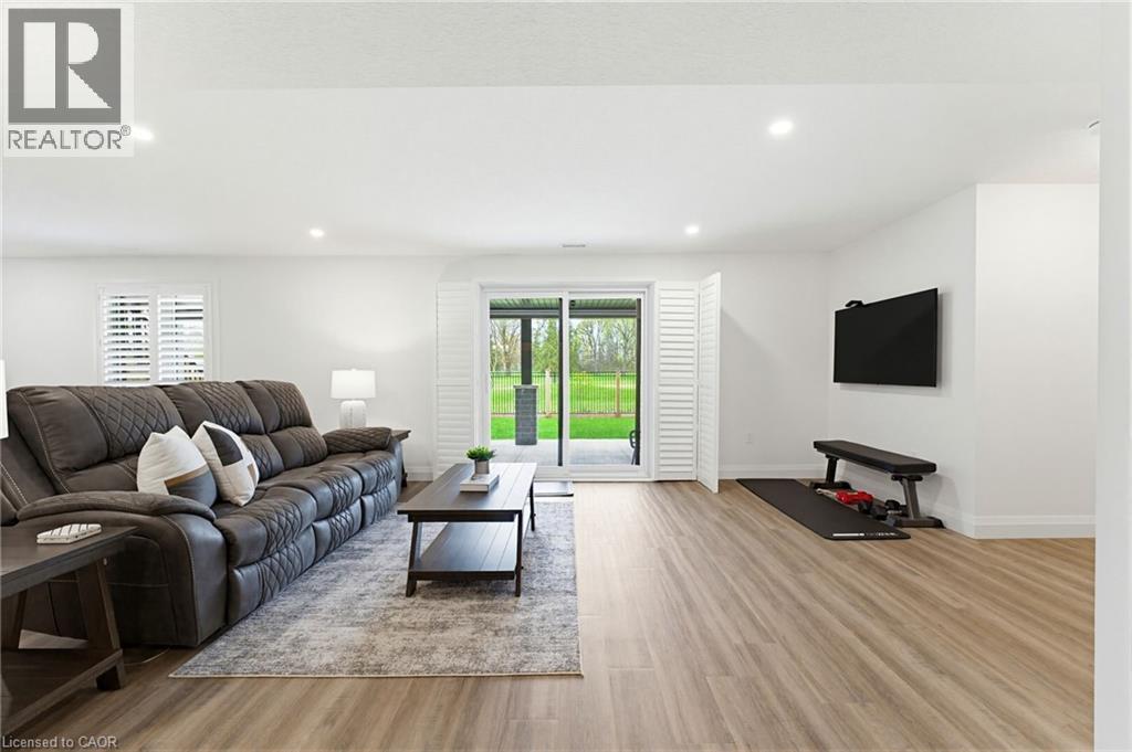 37 GILMER Crescent, Listowel, Ontario, N4W0H3 — Photo 27