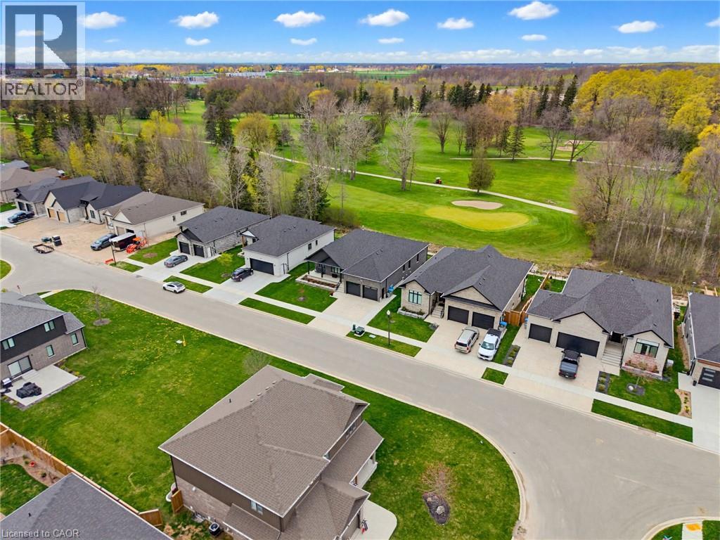 37 GILMER Crescent, Listowel, Ontario, N4W0H3 — Photo 17
