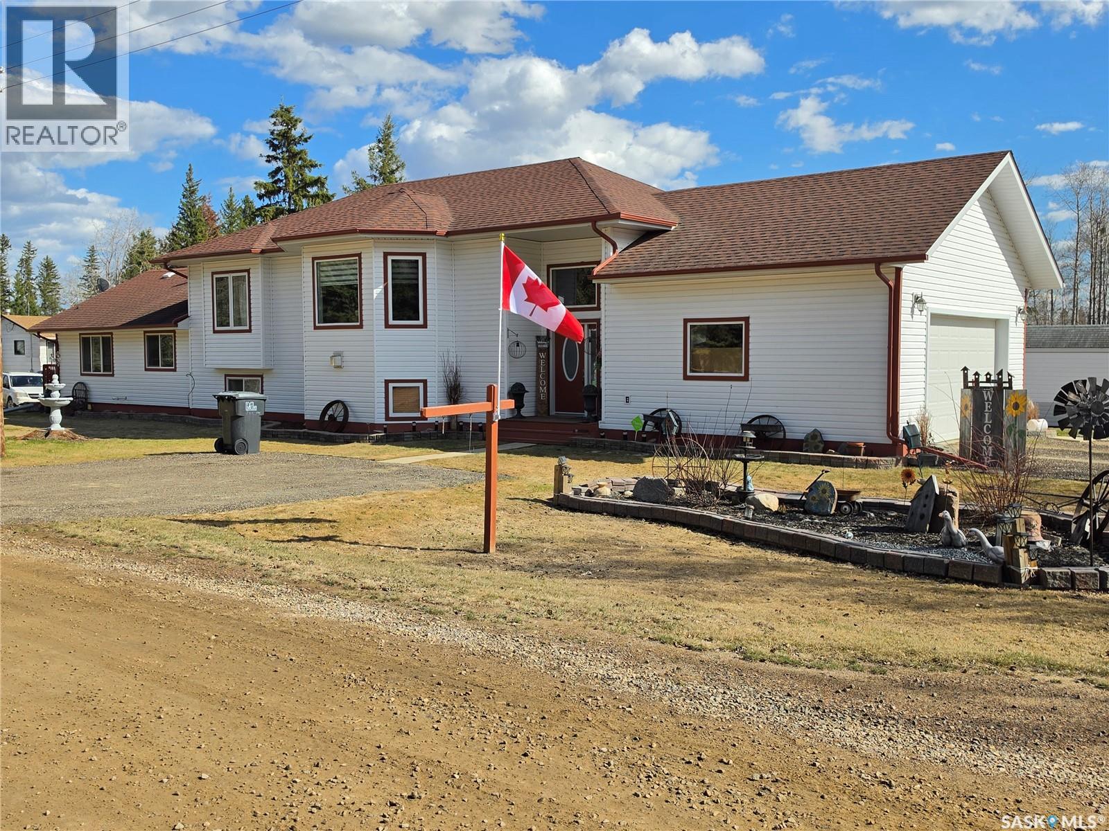 30 St Boniface AVENUE - 1