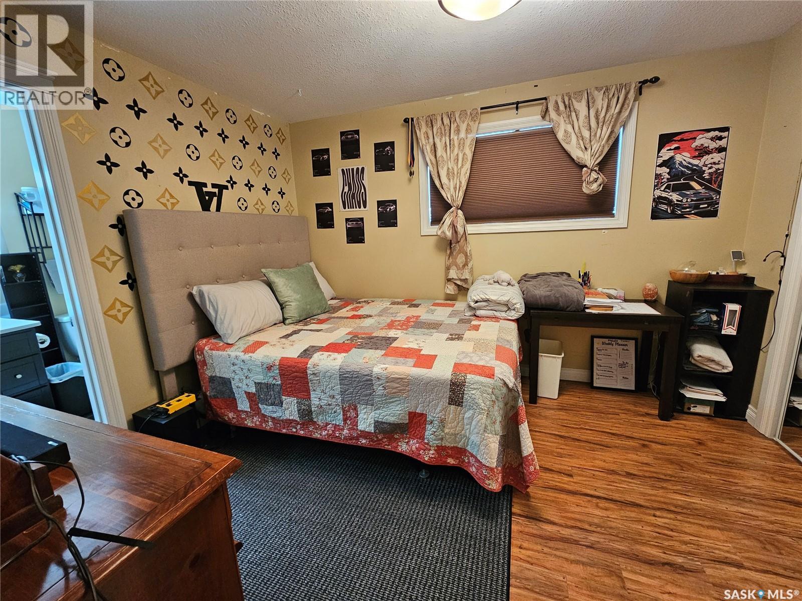 30 St Boniface AVENUE - 21