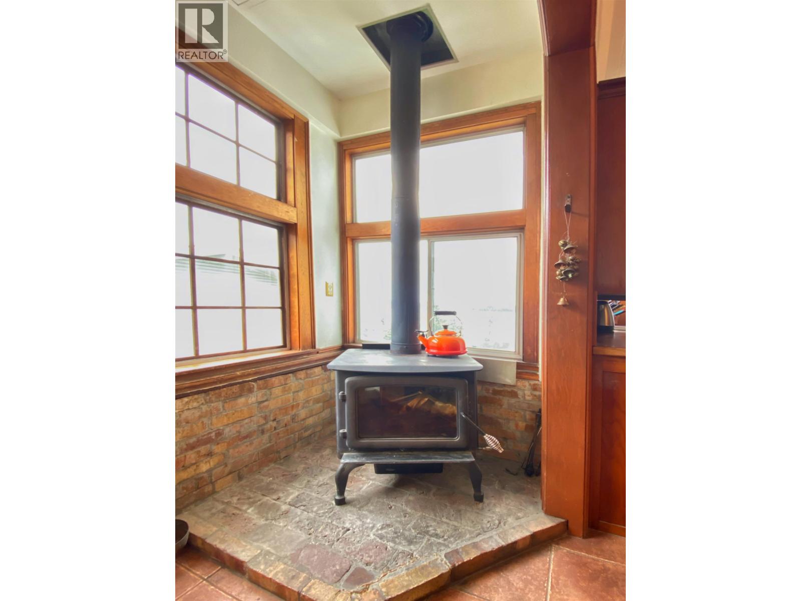 2150 ATLIN AVENUE - 18