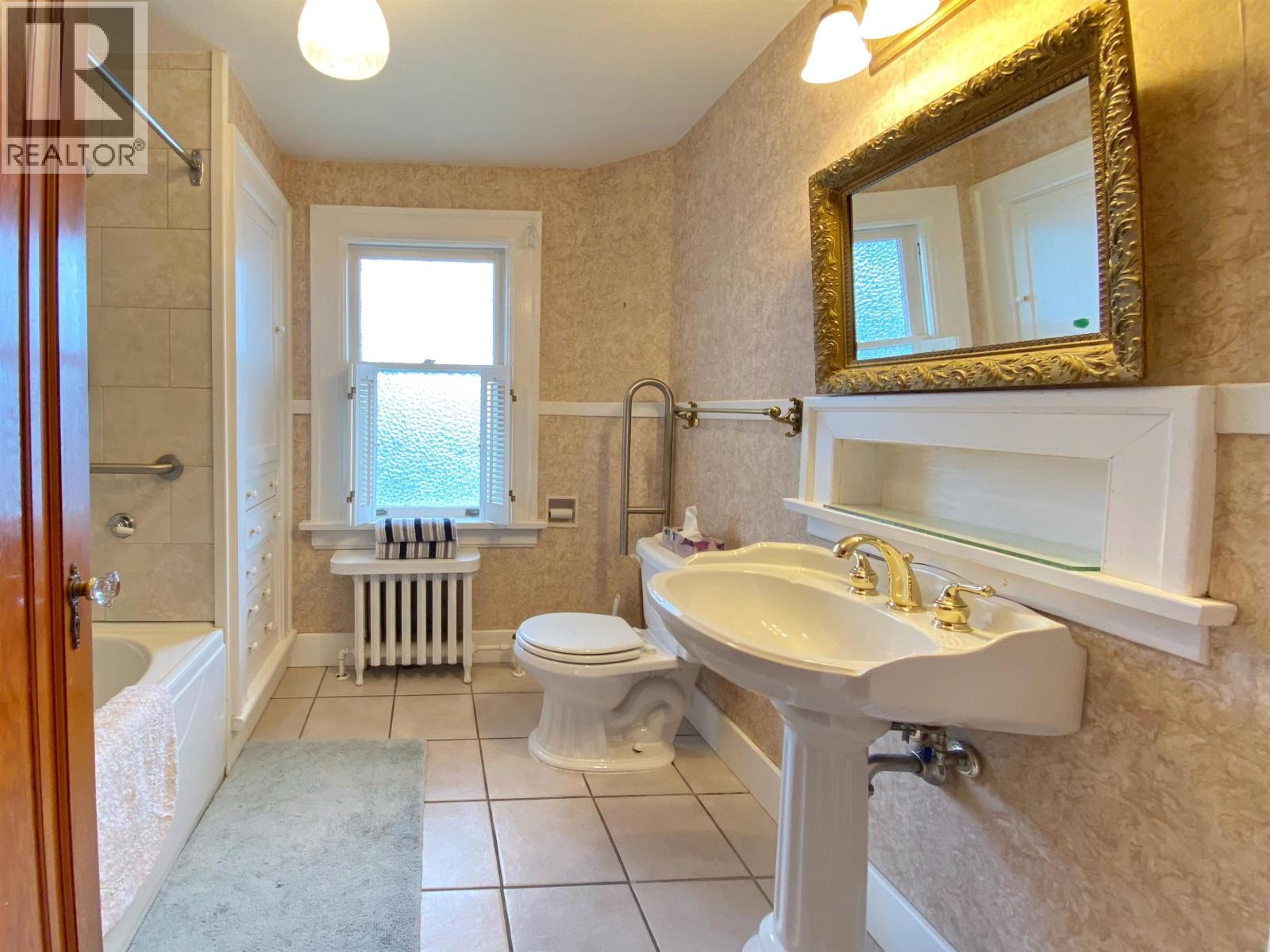 2150 ATLIN AVENUE - 31