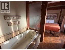 206 1645 Cedar Rd, Ucluelet, BC V0R3A0 Photo 13