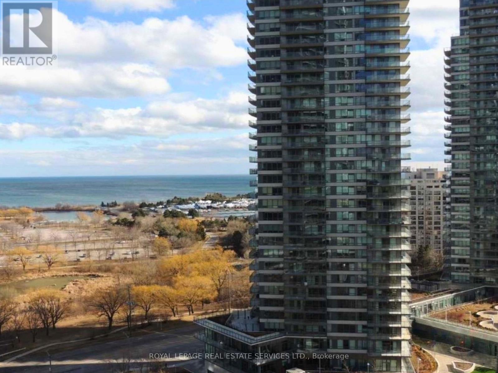 Listing photo of 2210 - 2220 LAKESHORE BOULEVARD W