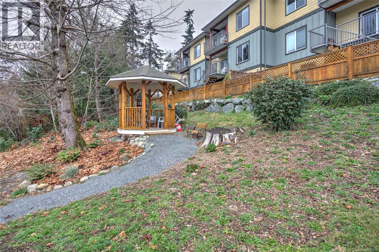 #9 5855 Church Rd - 28