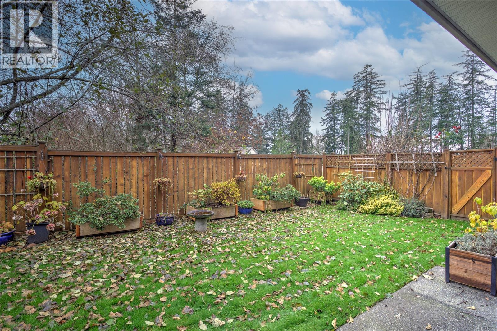 #9 5855 Church Rd - 15