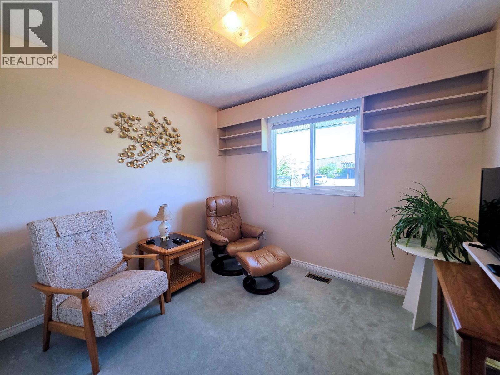 957 KERRY STREET - 12