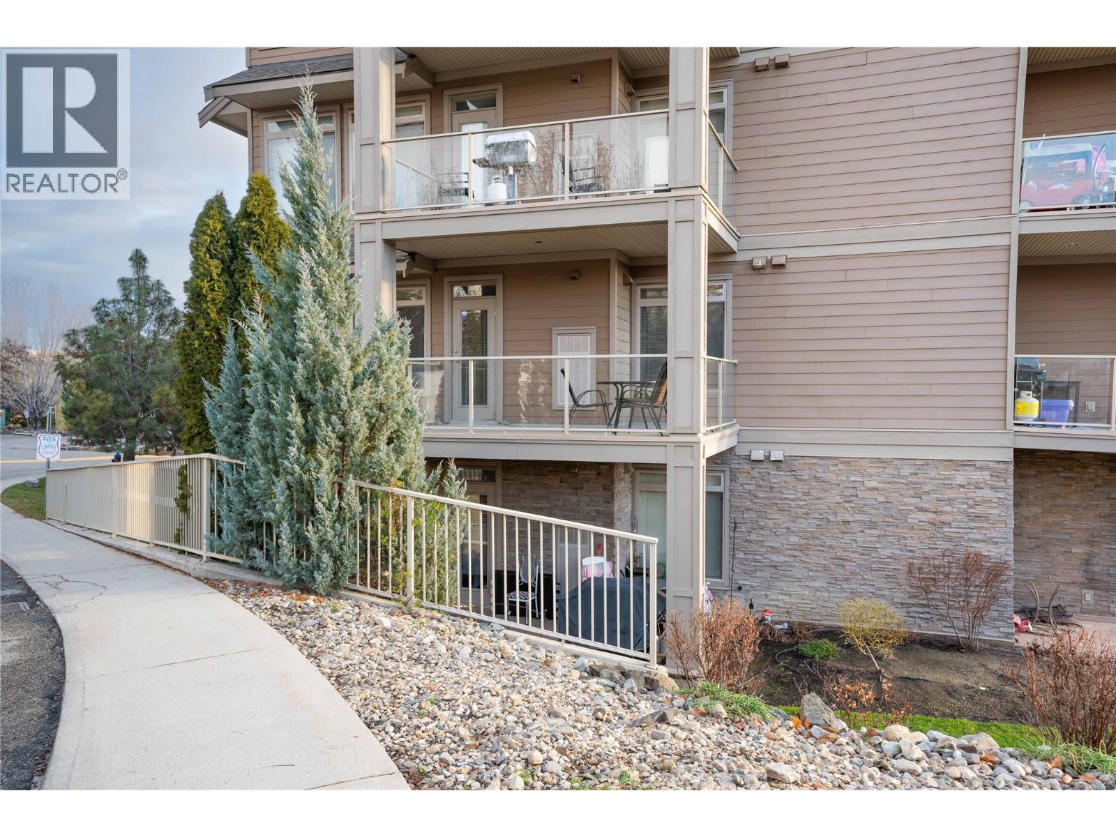 #213 3533 Carrington Road - 25