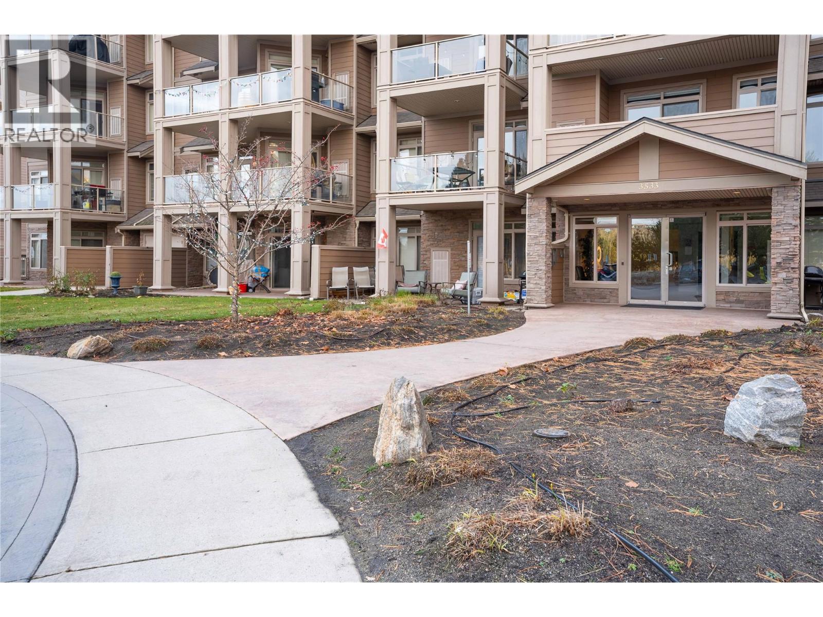 #213 3533 Carrington Road - 28