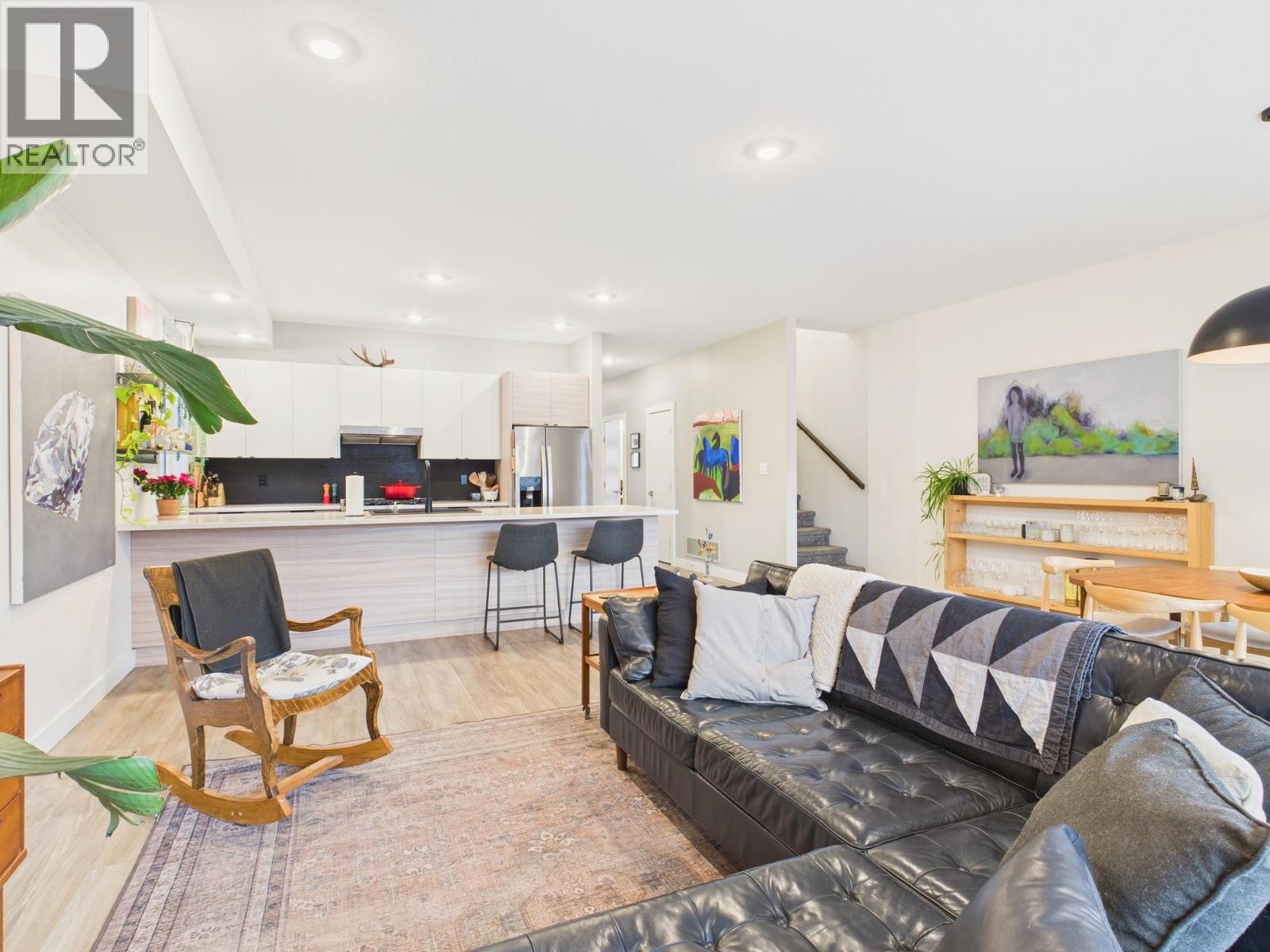 11 Raven Court - 8
