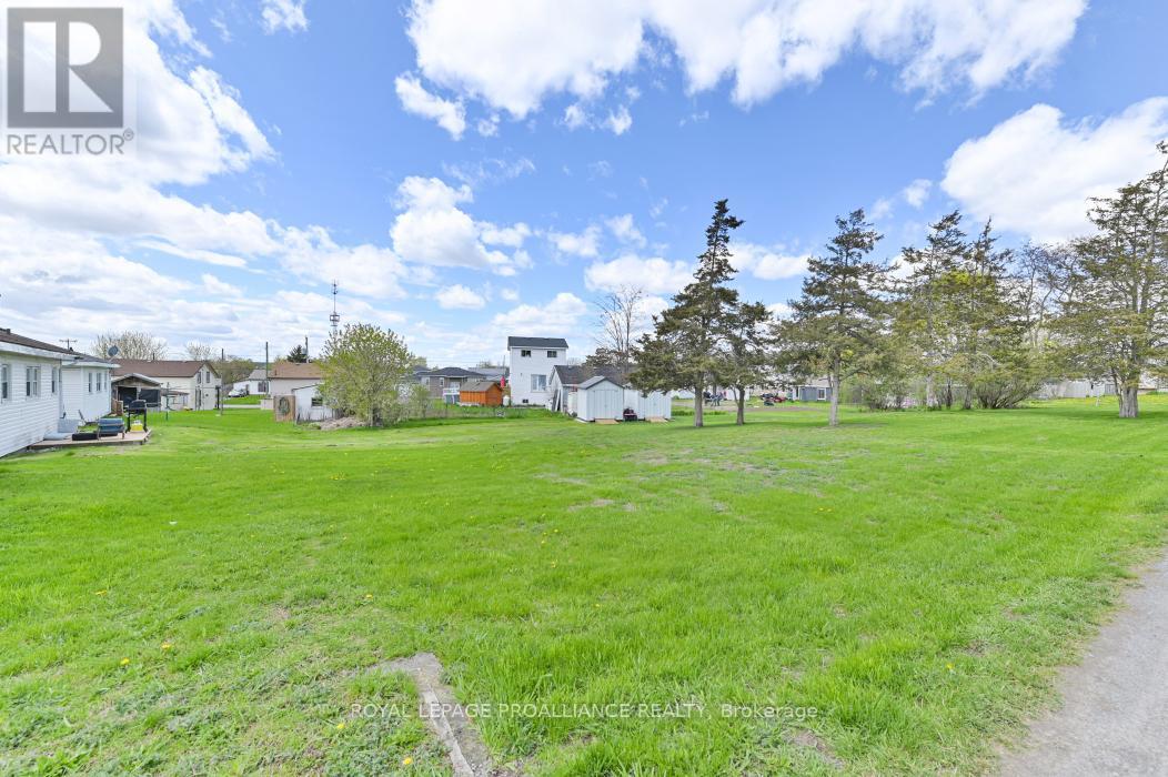 45 BLACK DIAMOND ROAD - 22