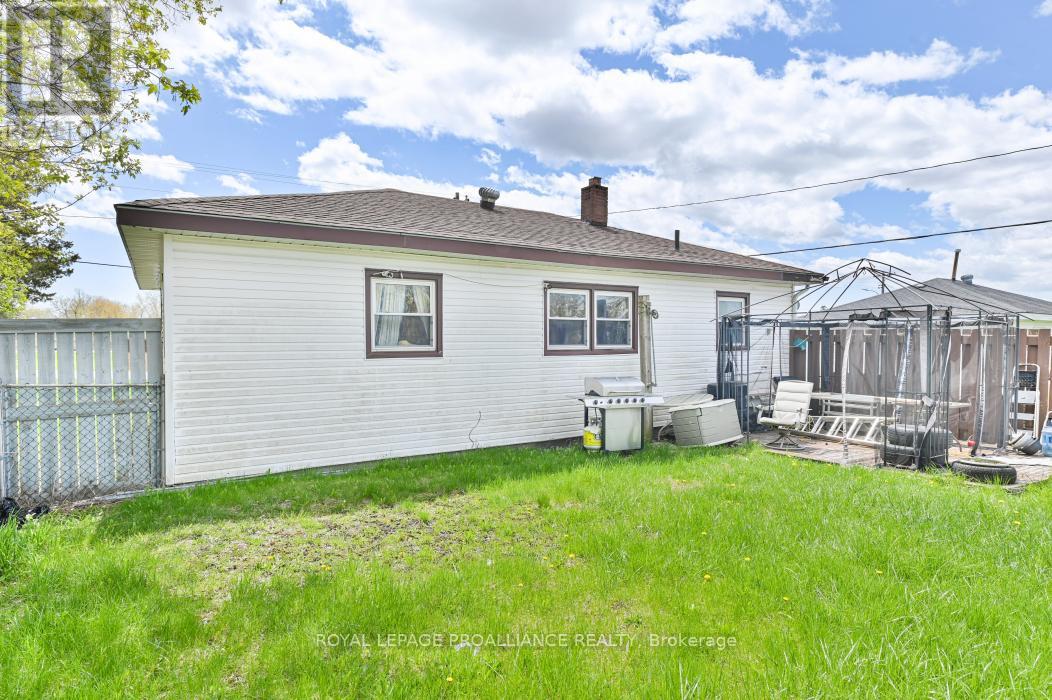 45 BLACK DIAMOND ROAD - 28