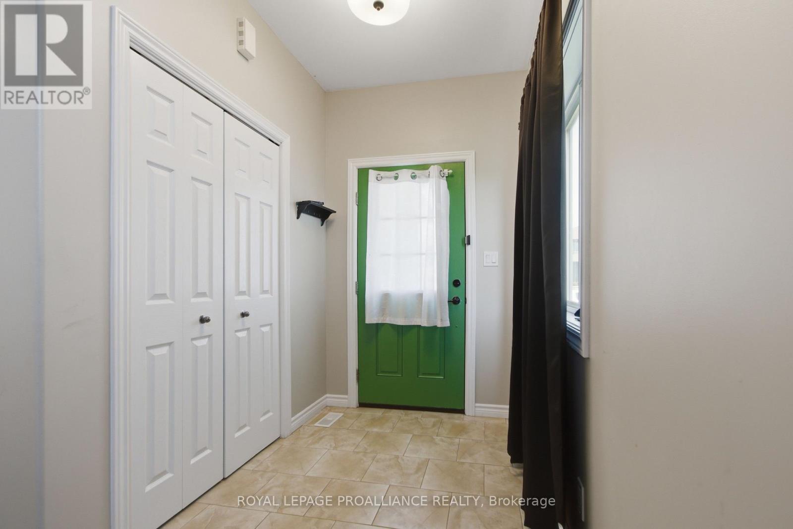 5 COTTONWOOD DRIVE - 5