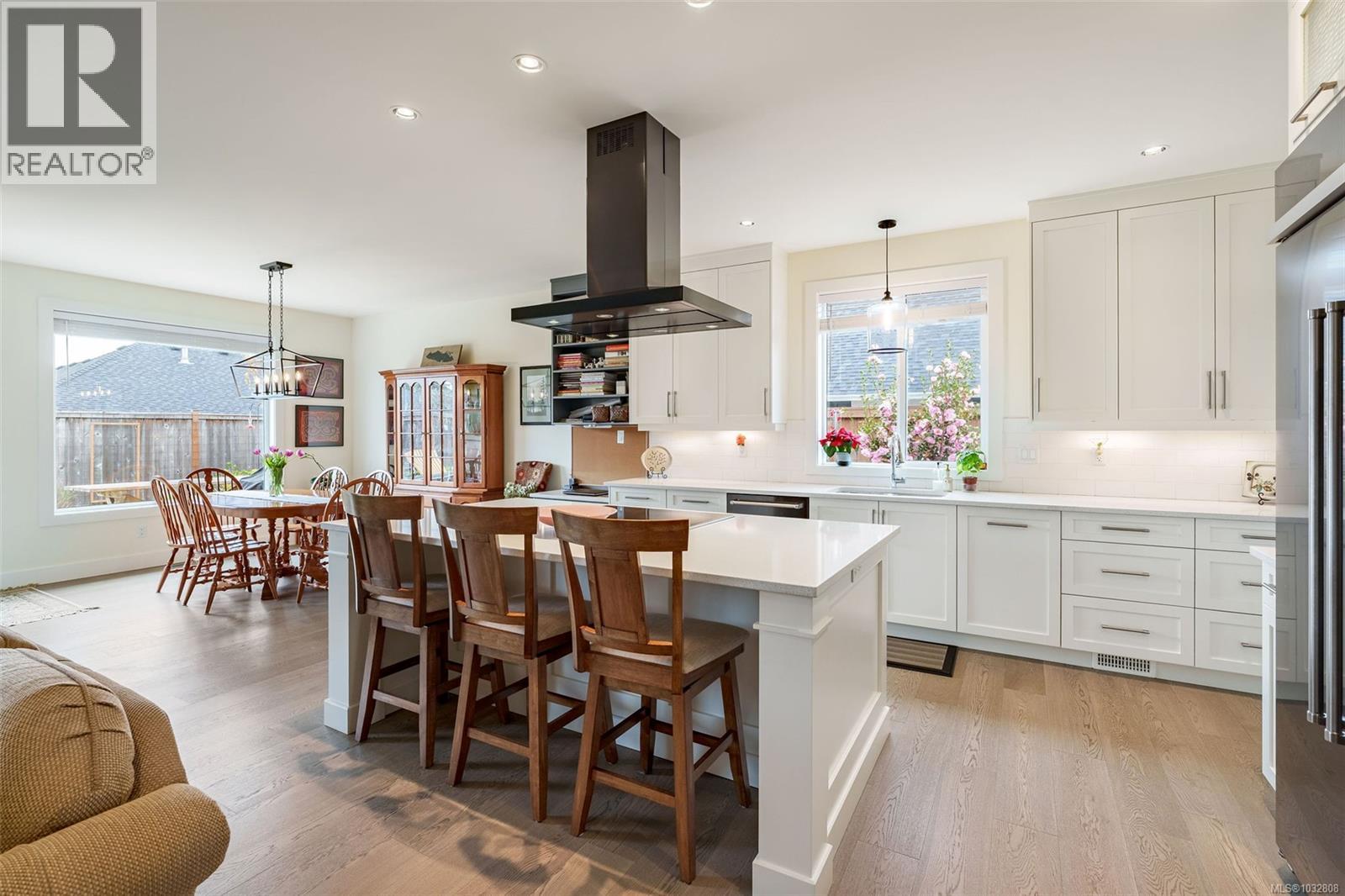 430 Ridgefield Dr - 28