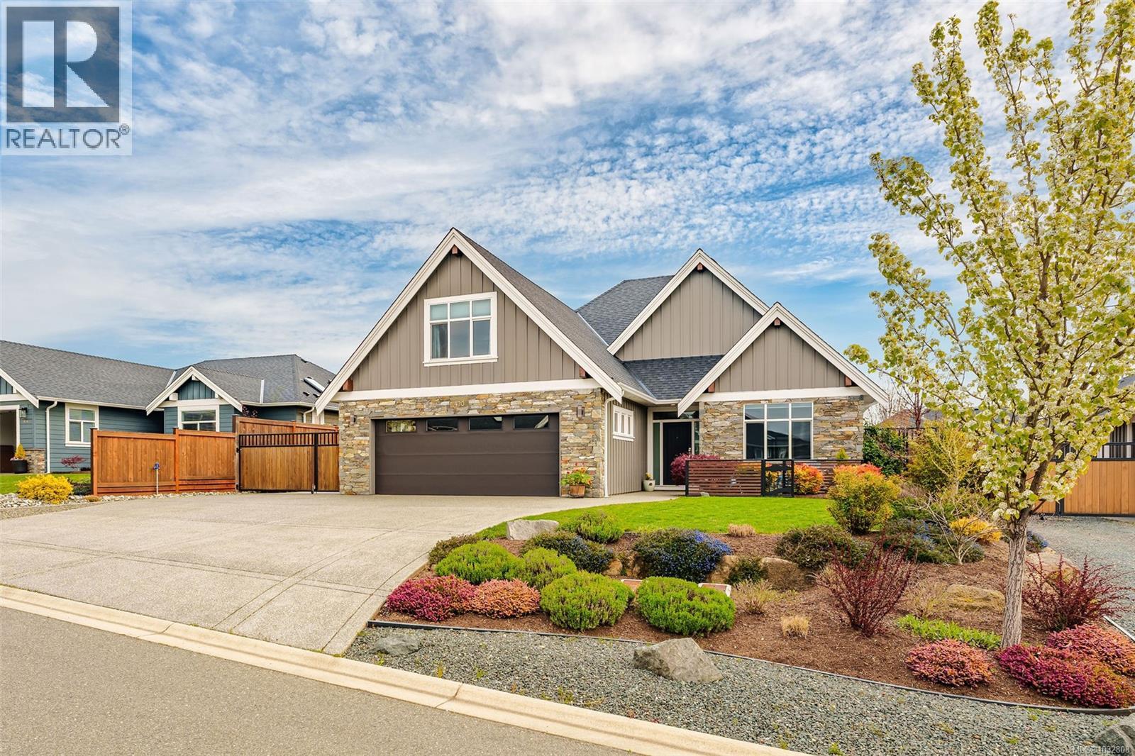 430 Ridgefield Dr - Image 2