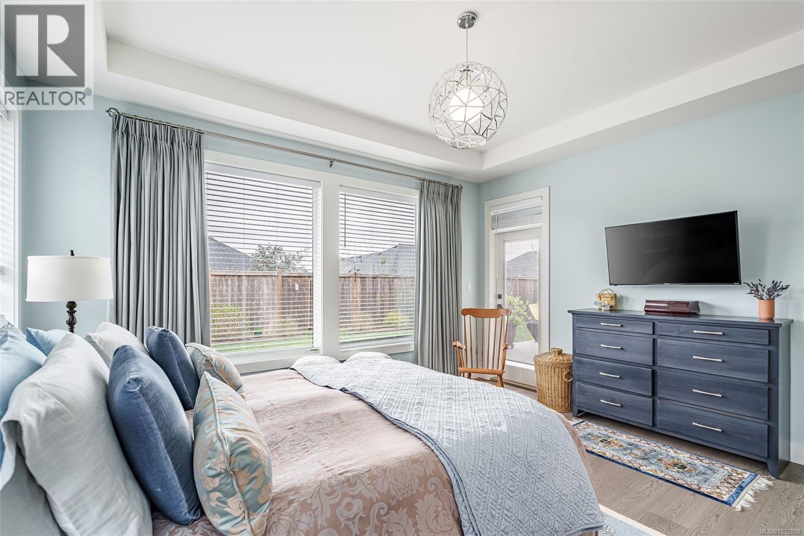 430 Ridgefield Dr - 43