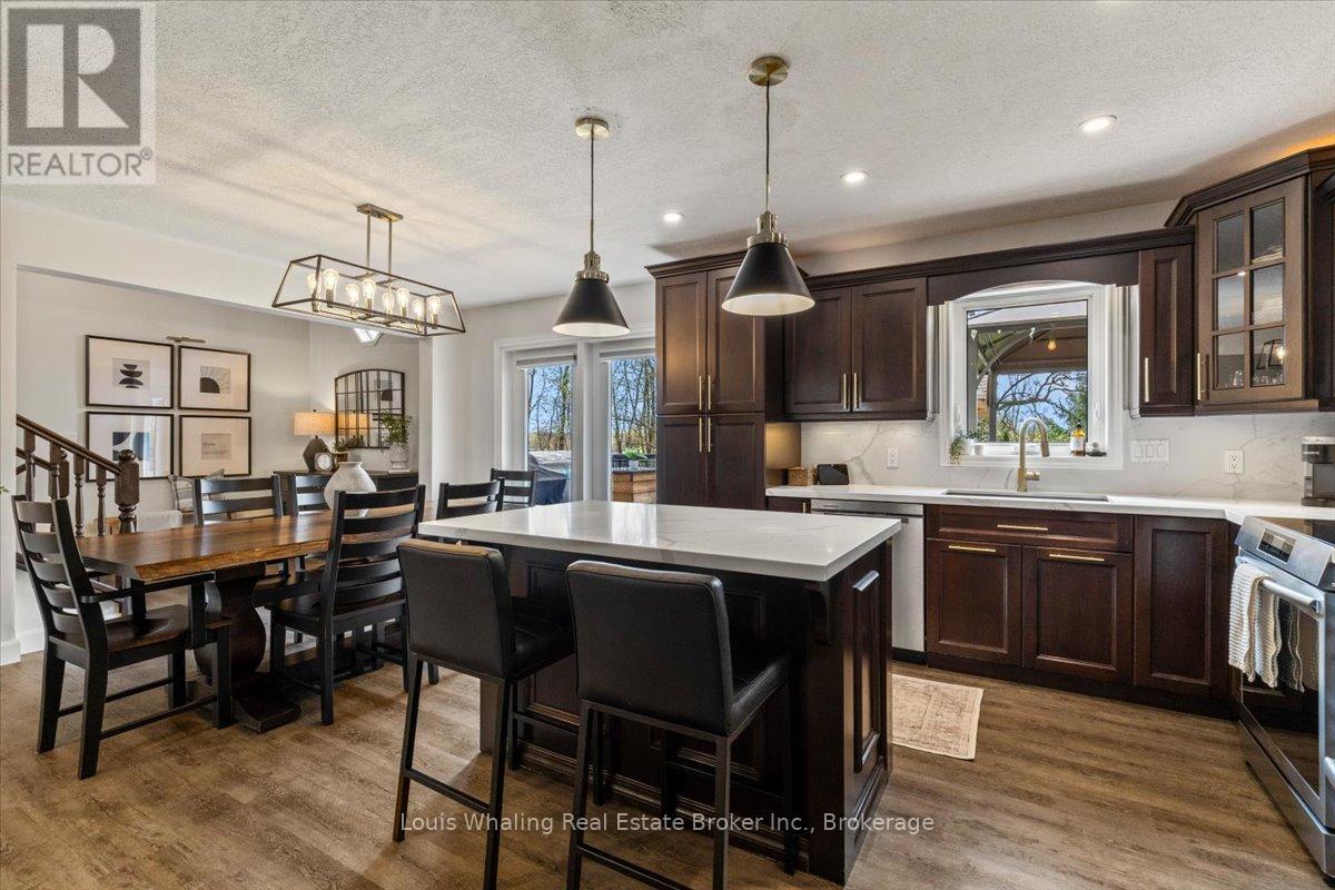 561022 BENTINCK-SULLIVAN TOWNLINE - 11