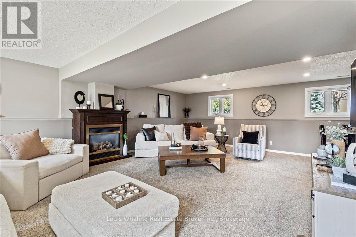 561022 BENTINCK-SULLIVAN TOWNLINE - 25