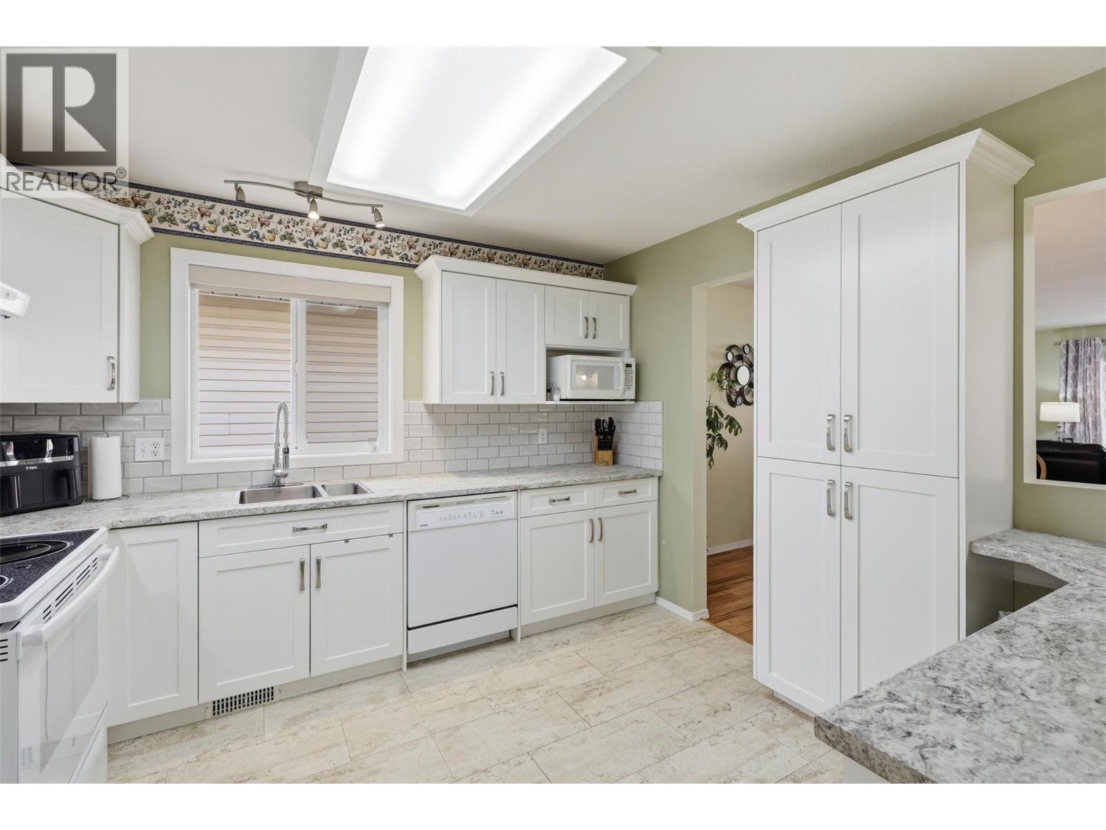 #4 1195 14 Street - 6