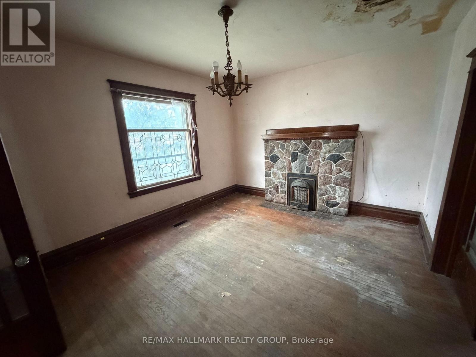 491 PARKDALE AVENUE - 7