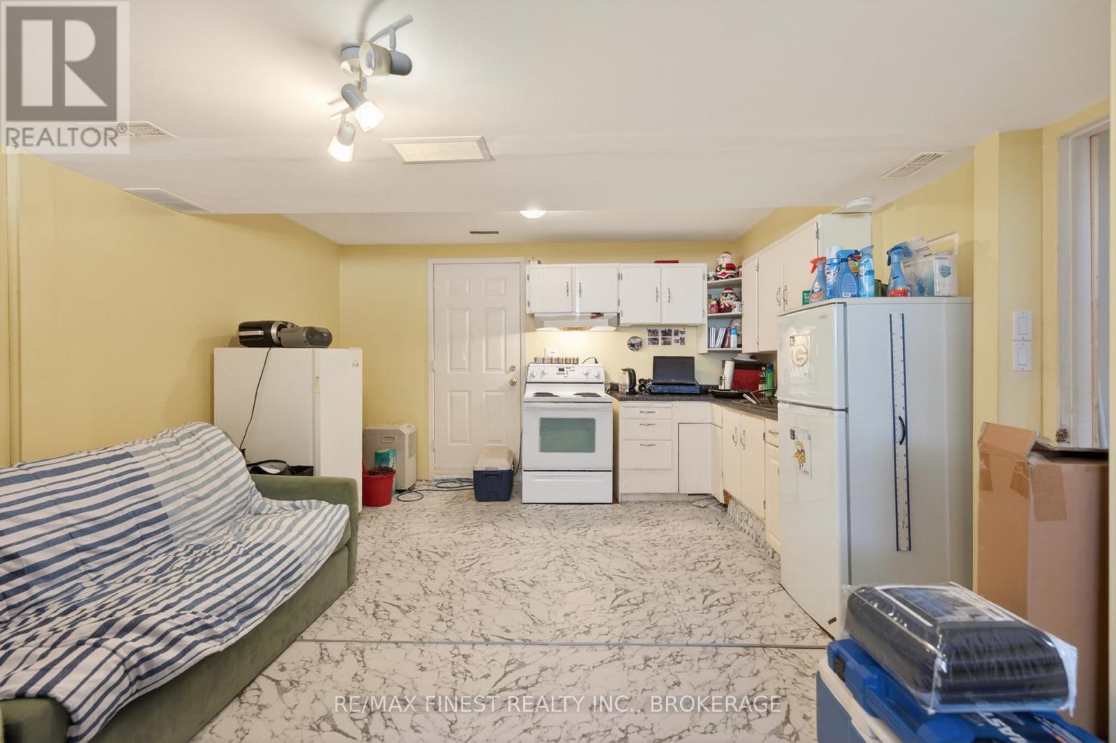 706 HIGH GATE PARK DRIVE - 37