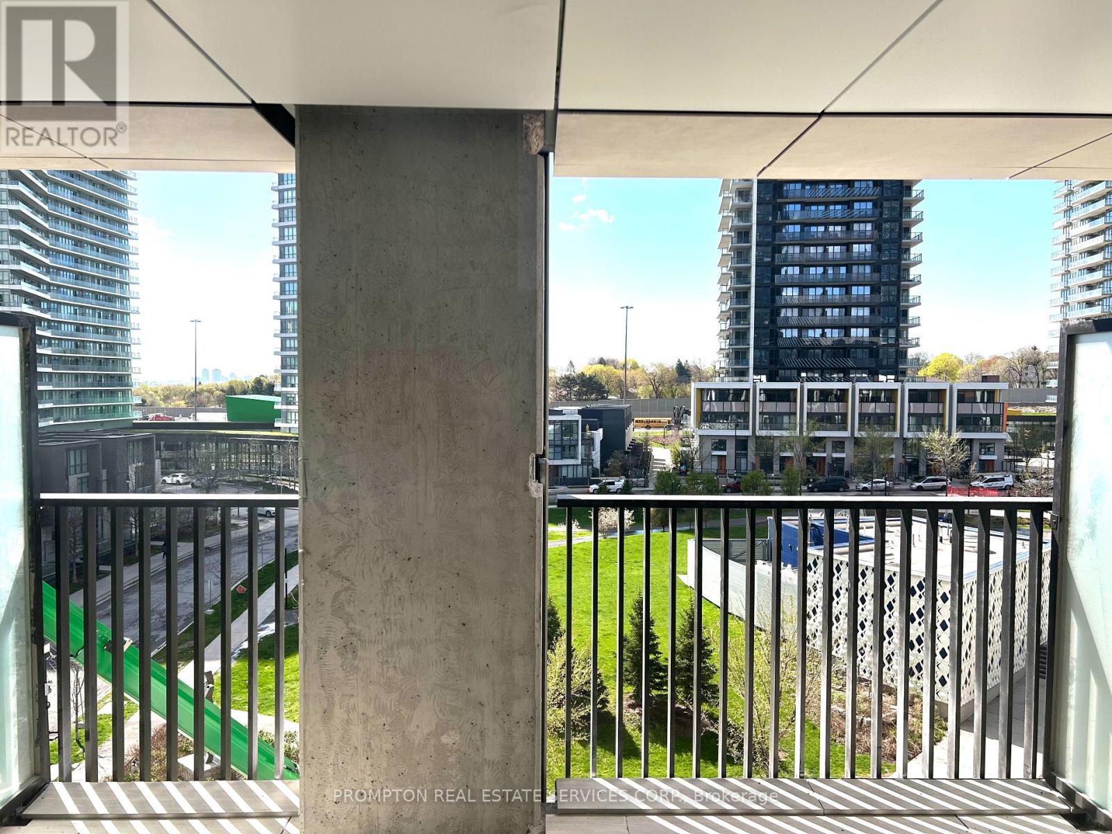 Listing photo of 368 - 68 ESTHER SHINER BOULEVARD
