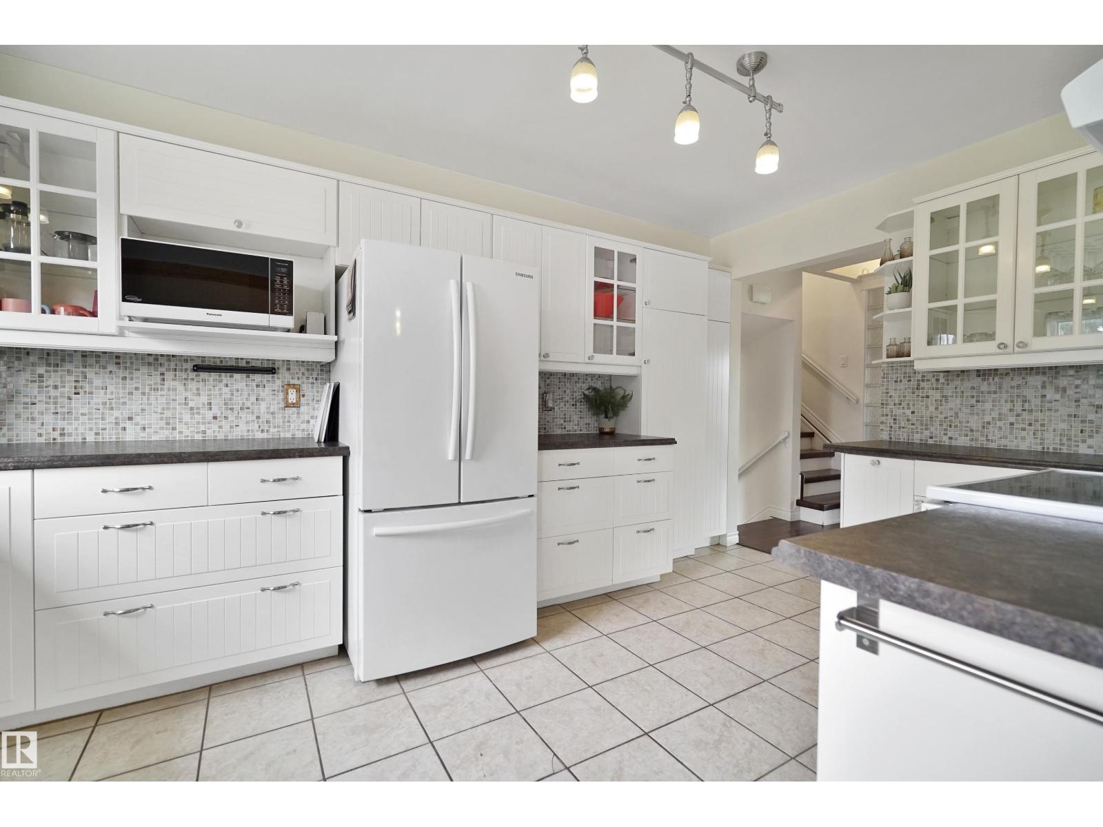 9808 187 ST NW, Edmonton