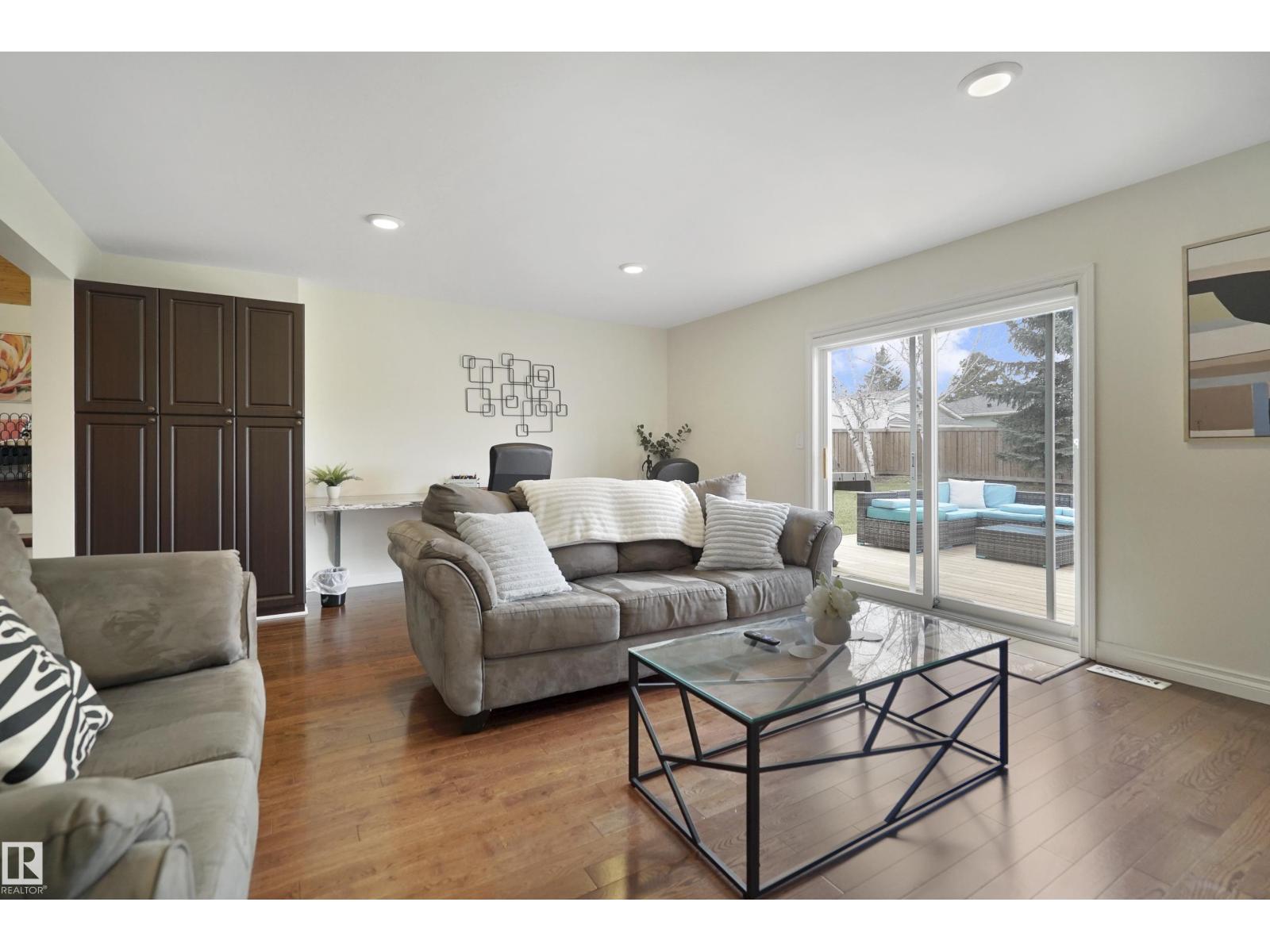 9808 187 ST NW, Edmonton