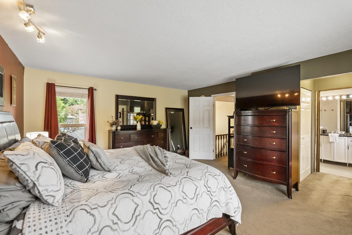 6135 SUNWOOD Drive, Delta
