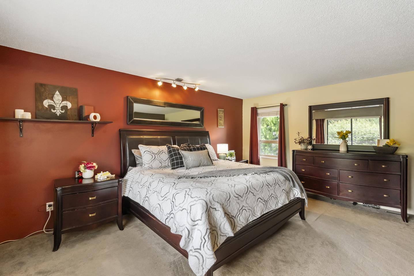 6135 SUNWOOD Drive, Delta