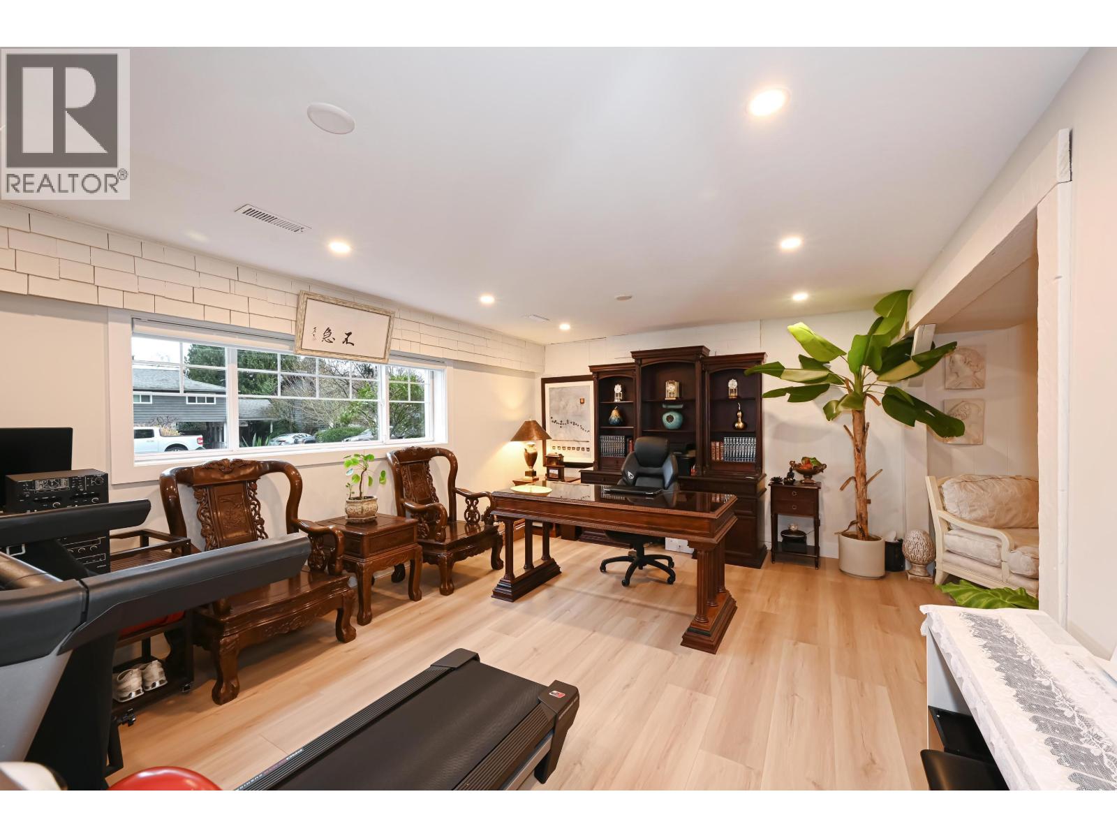 1409 WINDSOR Crescent, Delta