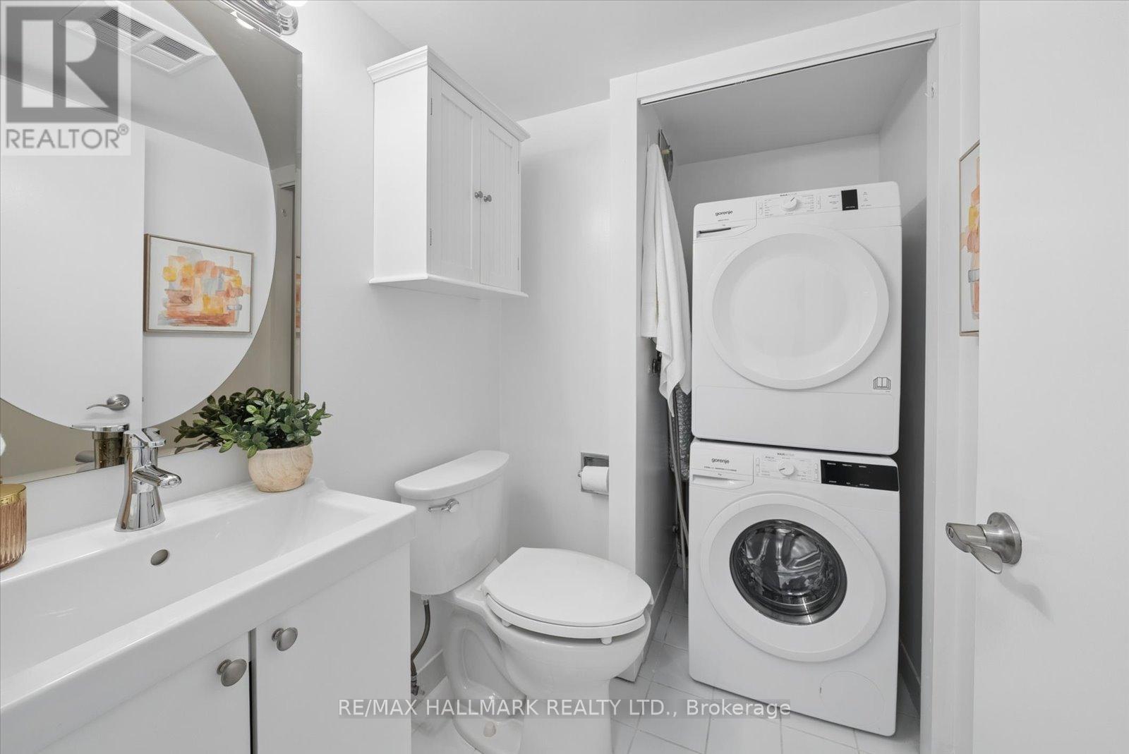 #302 30 WILSON STREET - 22