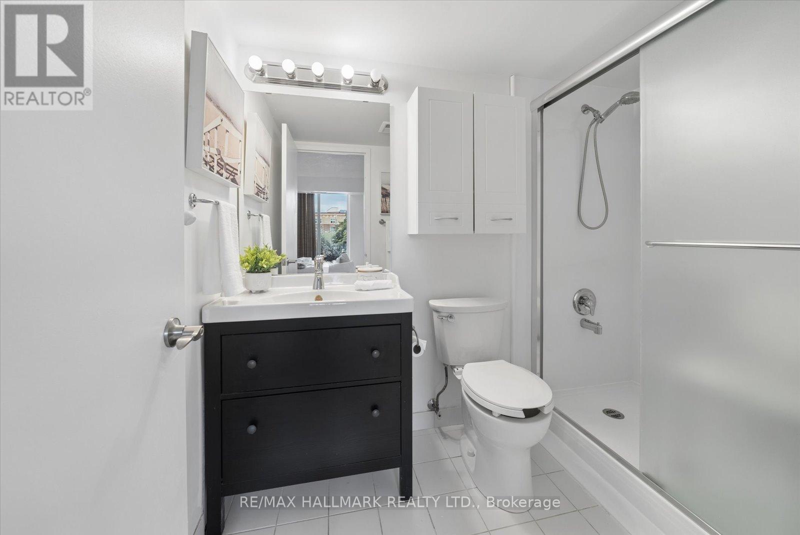 #302 30 WILSON STREET - 29