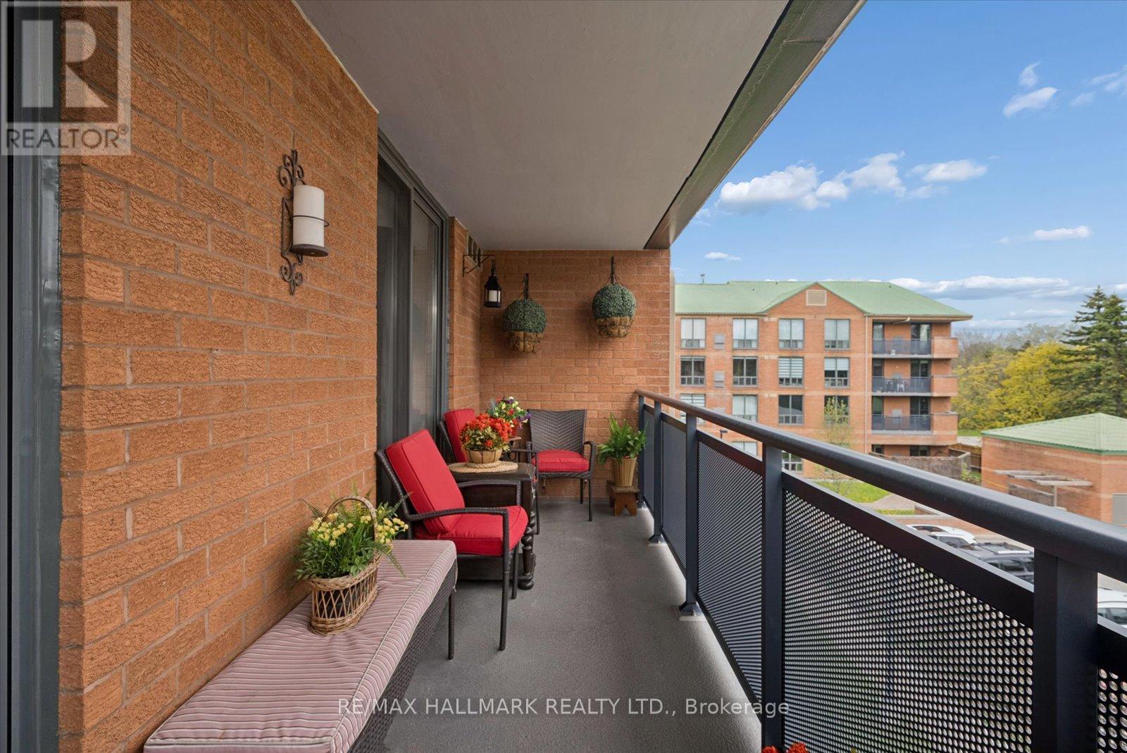 #302 30 WILSON STREET - 30