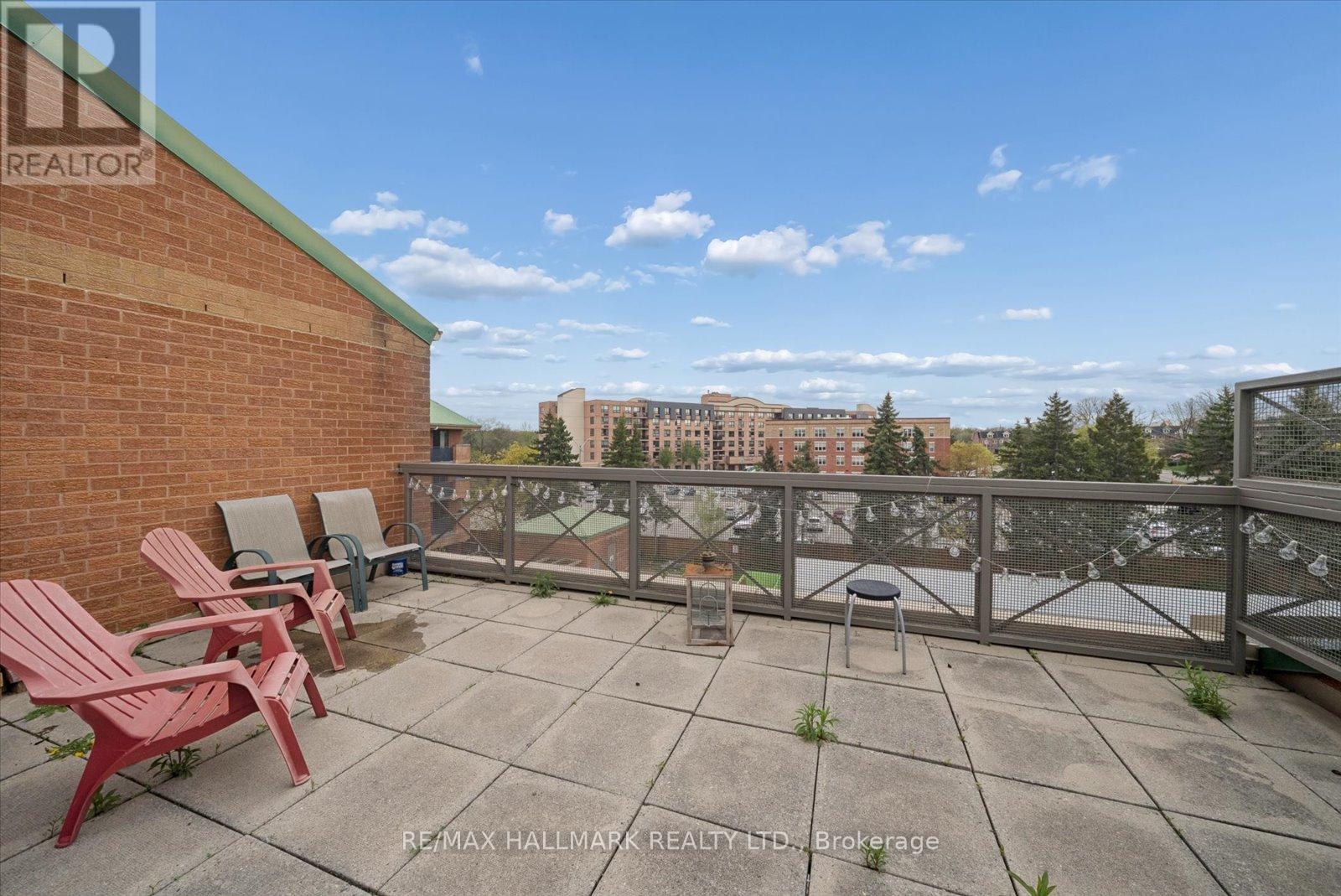 #302 30 WILSON STREET - 39