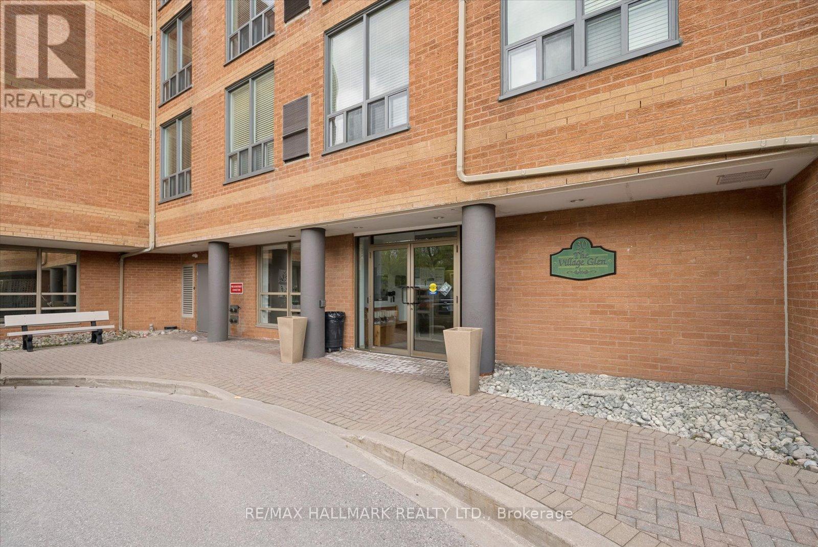 #302 30 WILSON STREET - 4