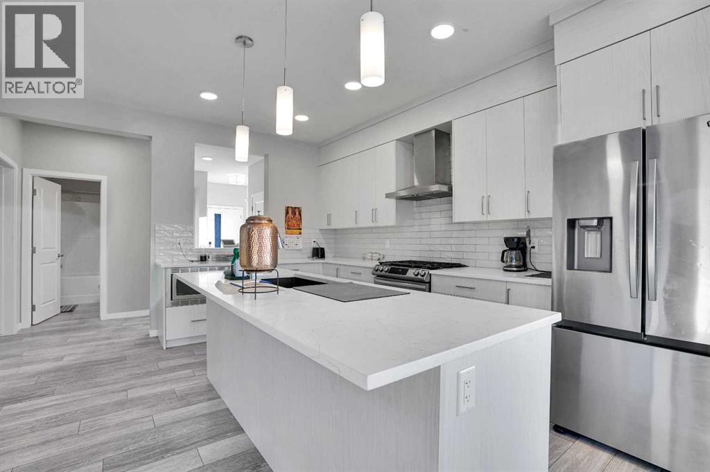 210 Lucas Close NW — photo 13