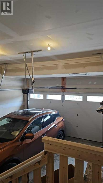 210 Lucas Close NW — photo 47