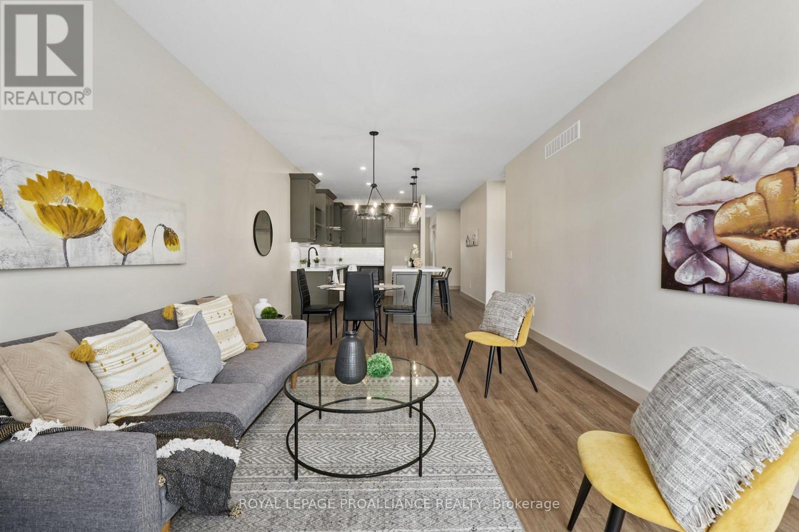 29 HOLLINGSWORTH STREET - 26