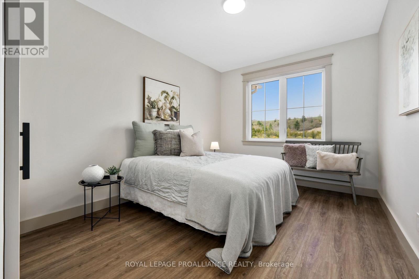 29 HOLLINGSWORTH STREET - 27