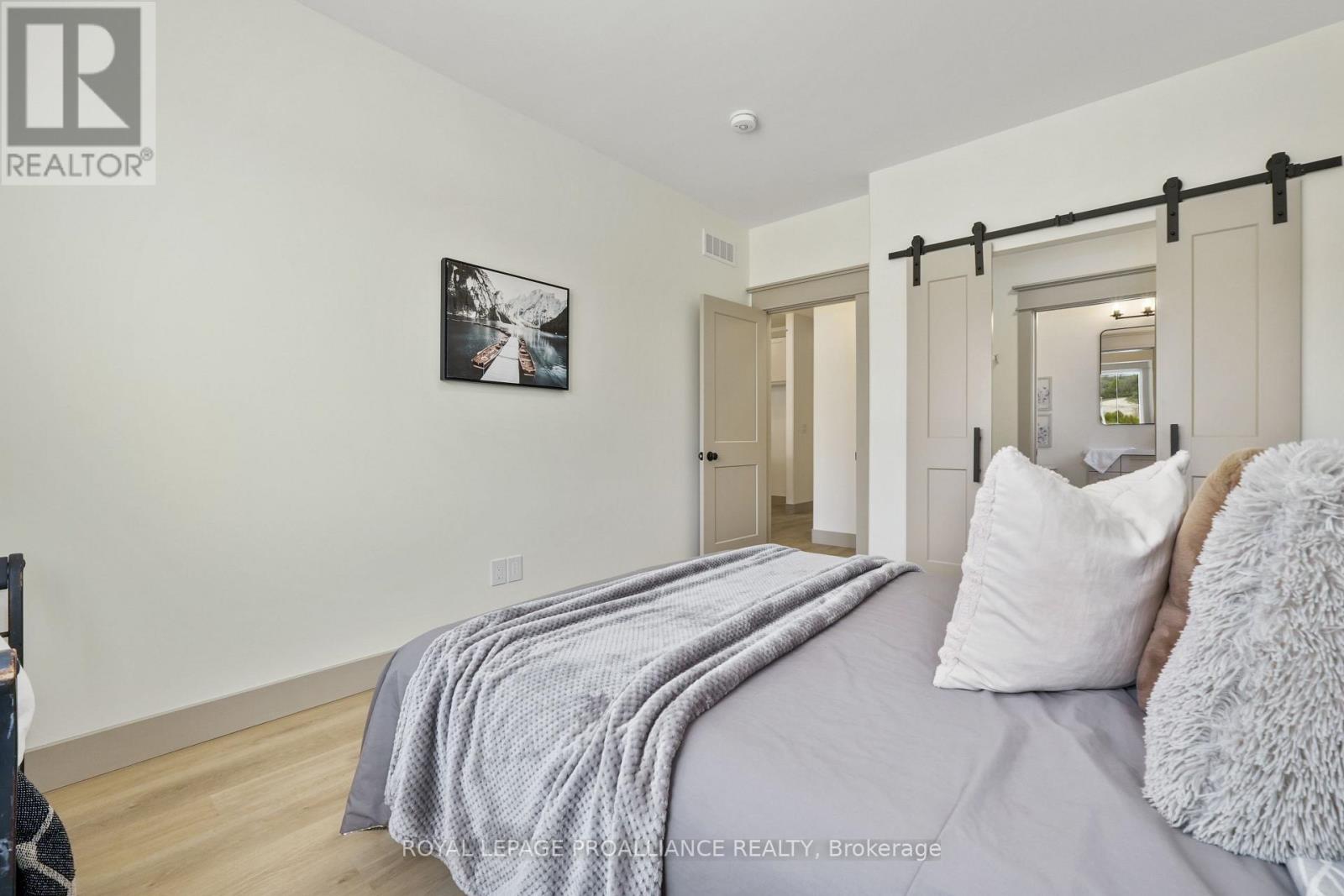 27 HOLLINGSWORTH STREET - 28