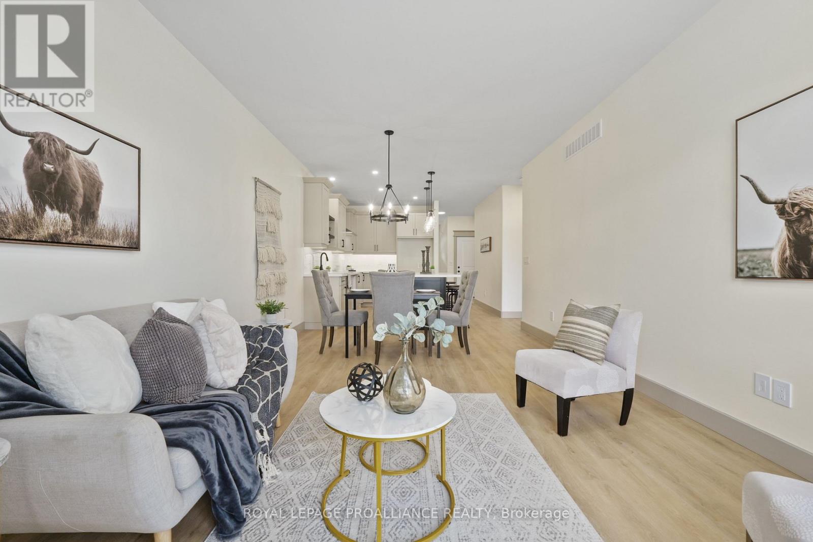 27 HOLLINGSWORTH STREET - 23