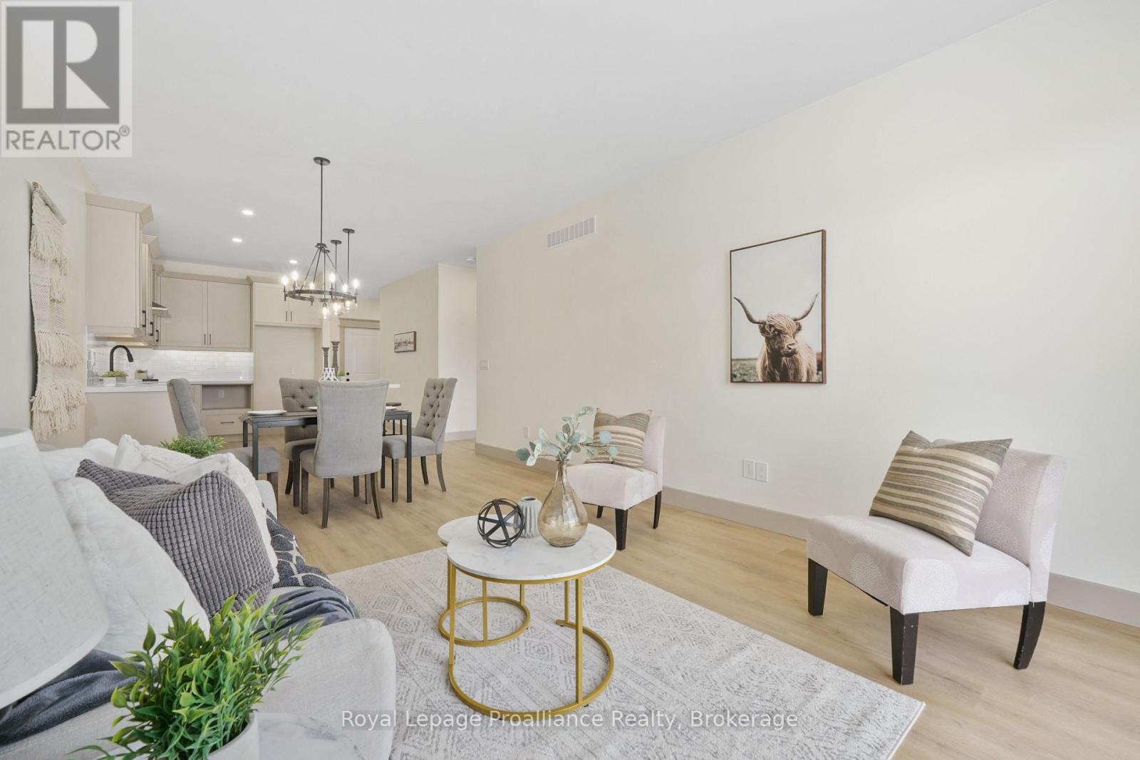 27 HOLLINGSWORTH STREET - 25